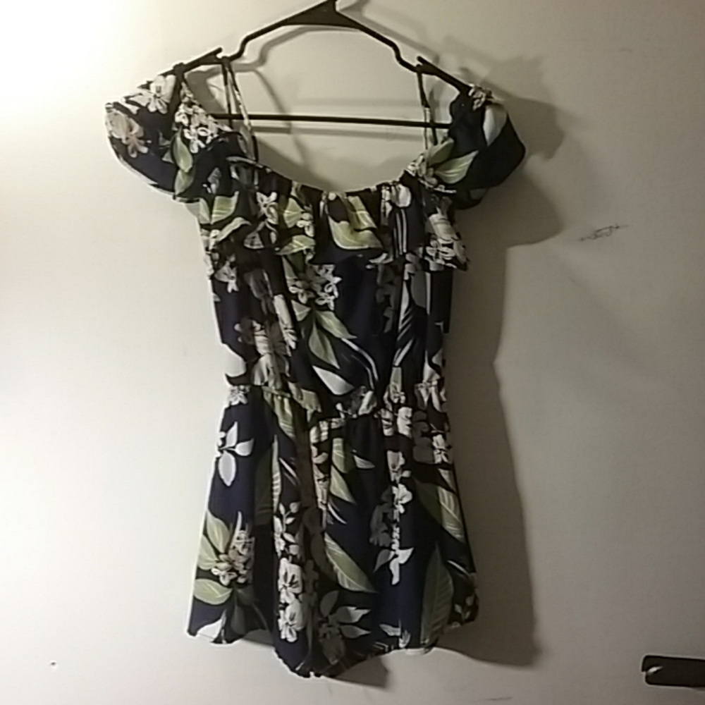 Short romper